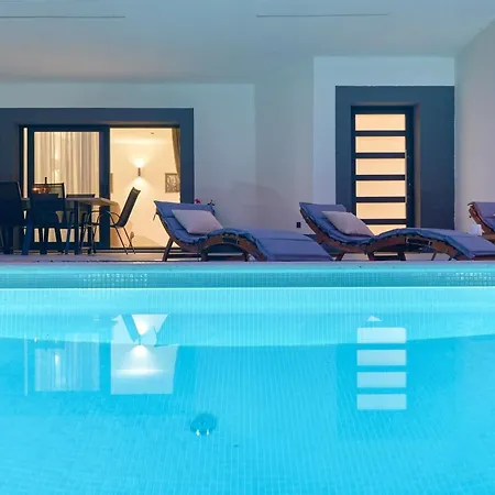 Villa South Cliff 公寓 *